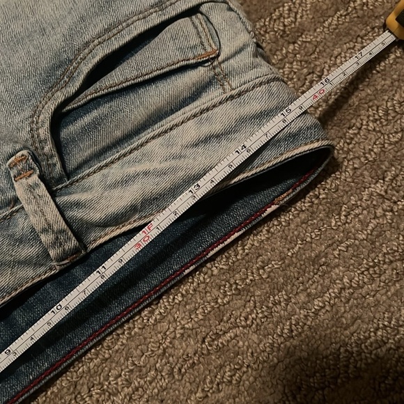 Women’s - light wash jeans - Picture 7 of 7